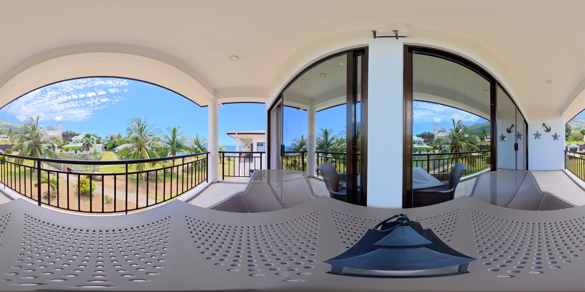 Superior Balcony with Sea View 360